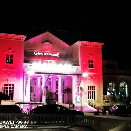 Beautiful Renovated Studio With View- Old อิแยร์ ภายนอก รูปภาพ